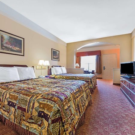 Super 8 by Wyndham Greenville Eksteriør billede